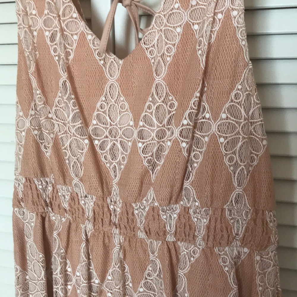 Dress - Picture 2 of 3